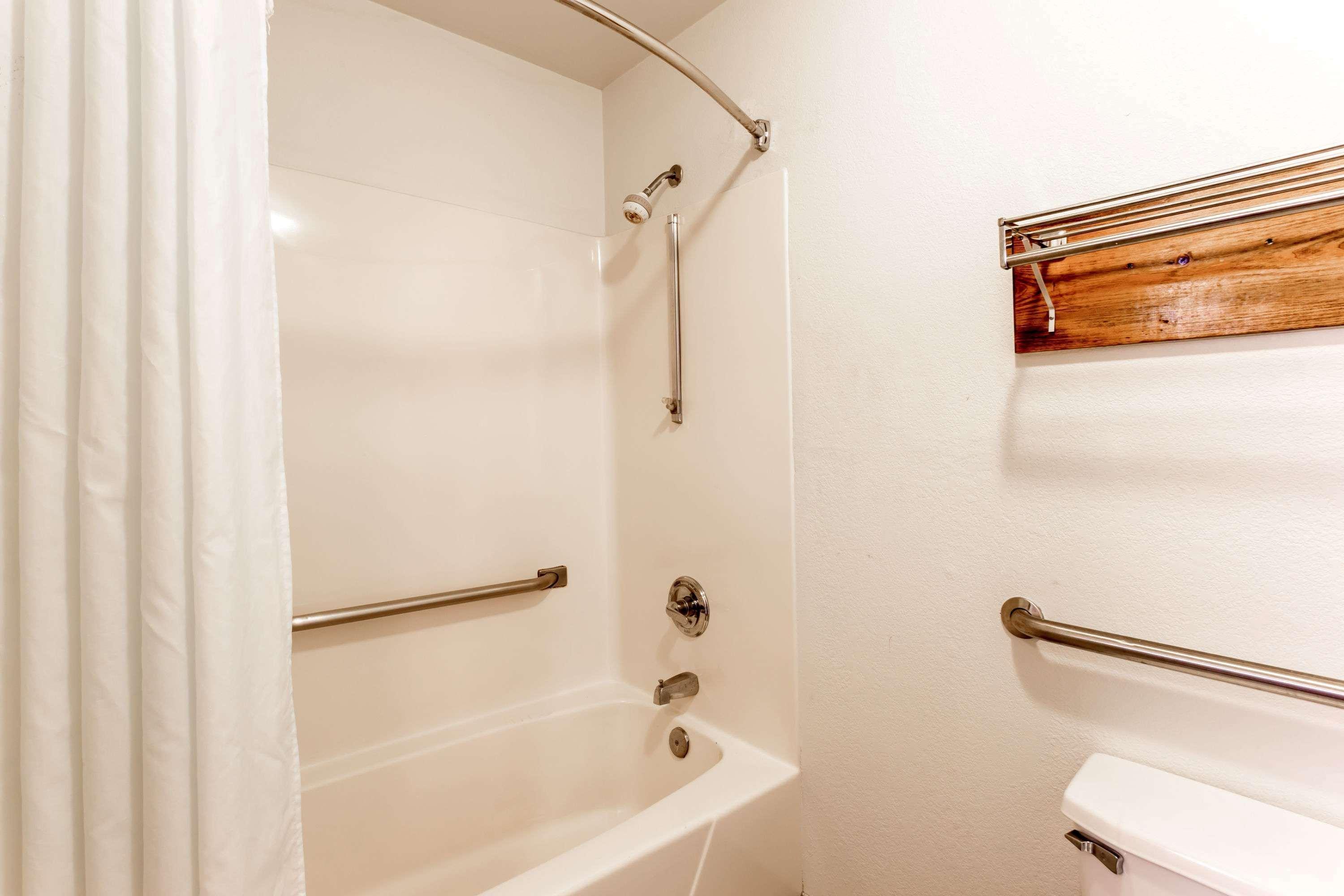 Hotel Super 8 By Wyndham In Frankfort