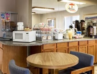 Super 8 By Wyndham In Hotel Frankfort