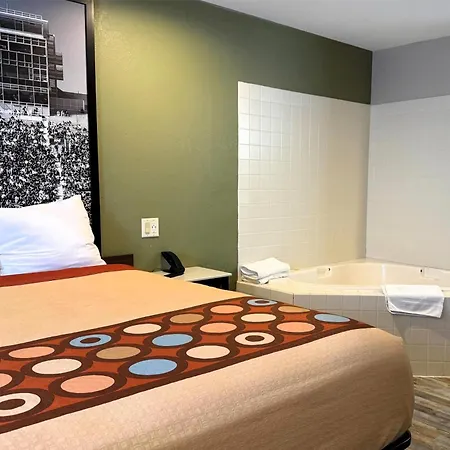 Super 8 By Wyndham Frankfort In Exterior photo