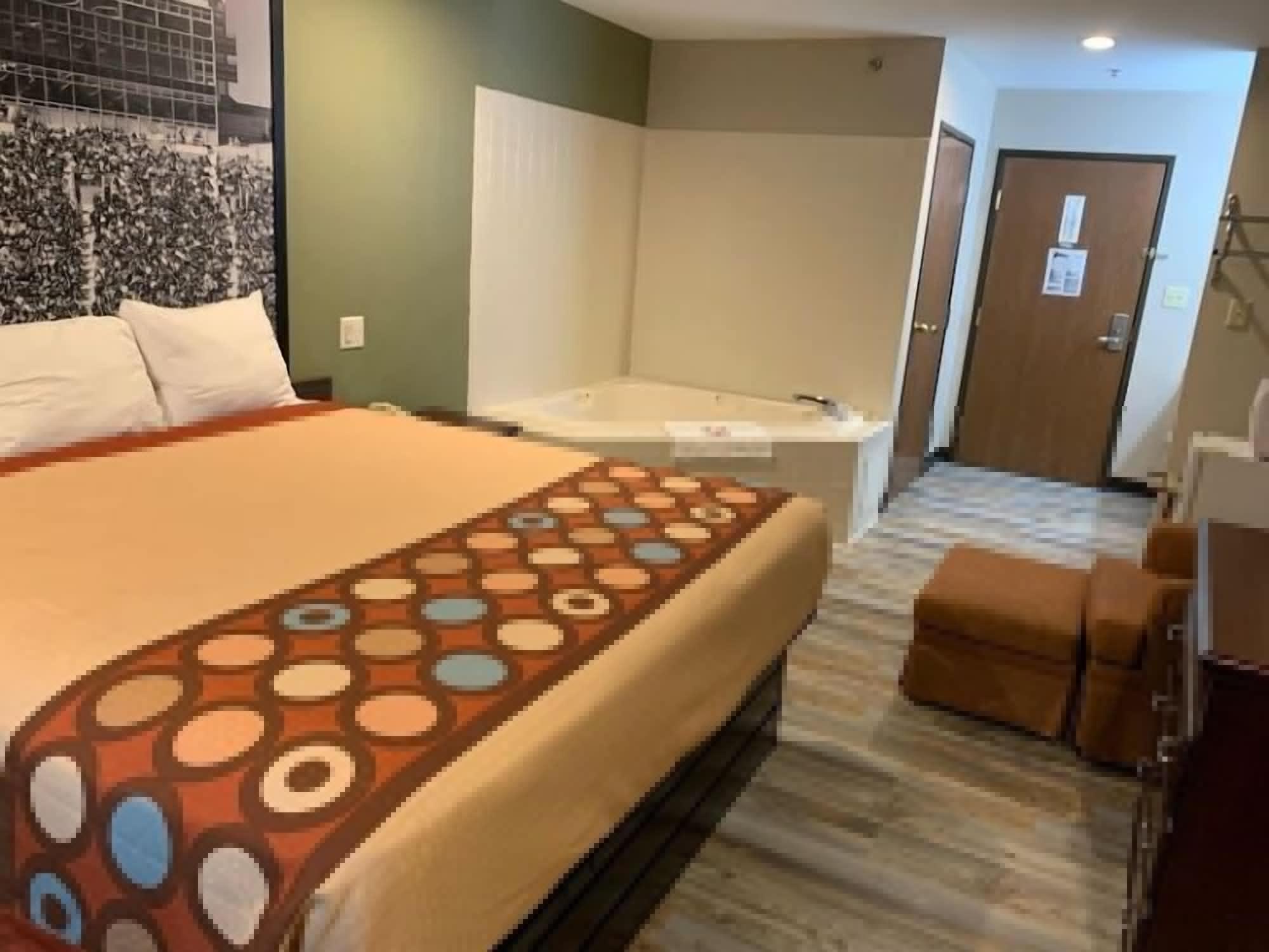Super 8 By Wyndham In 2* Frankfort