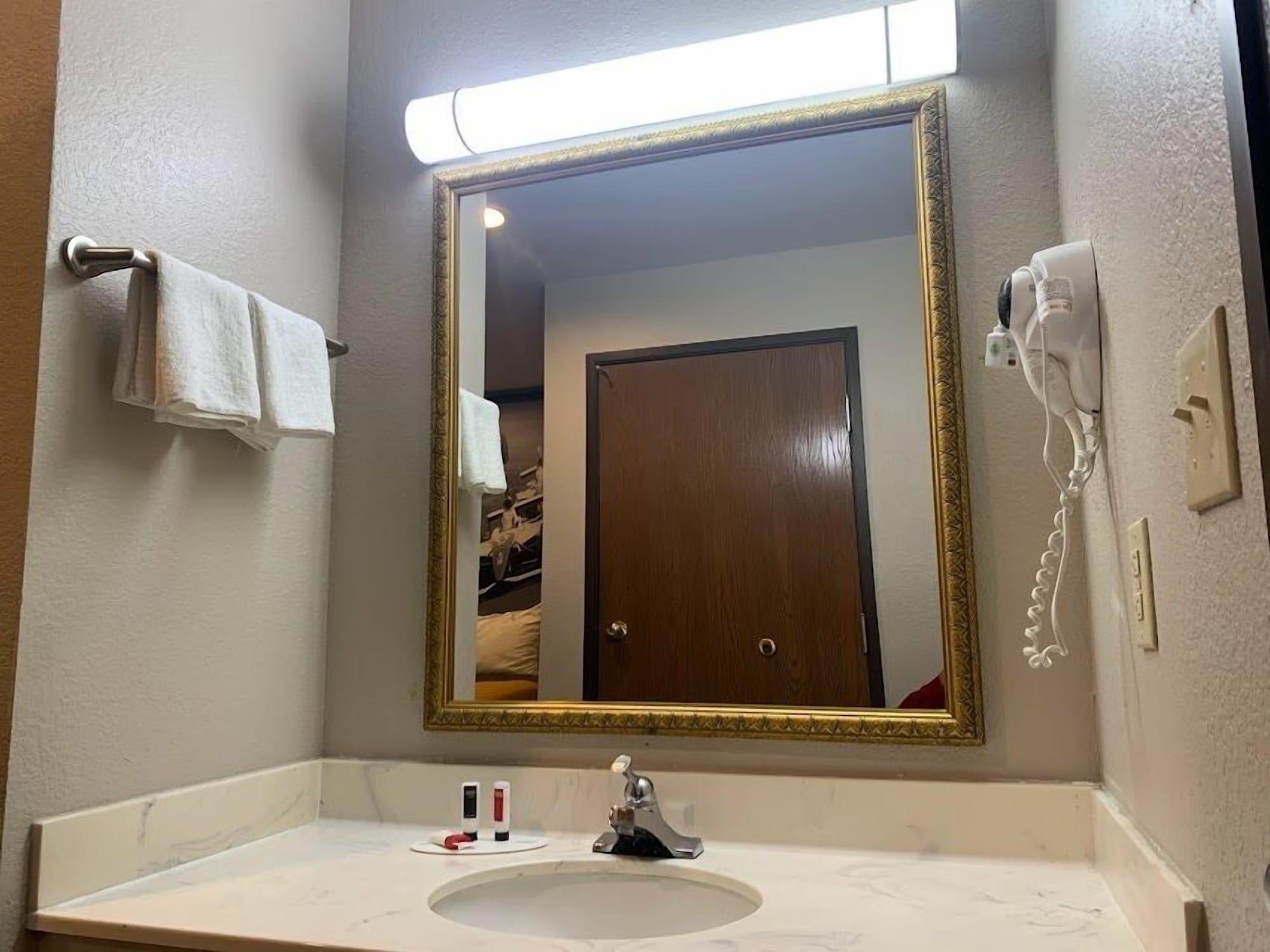 Super 8 By Wyndham In Hotel