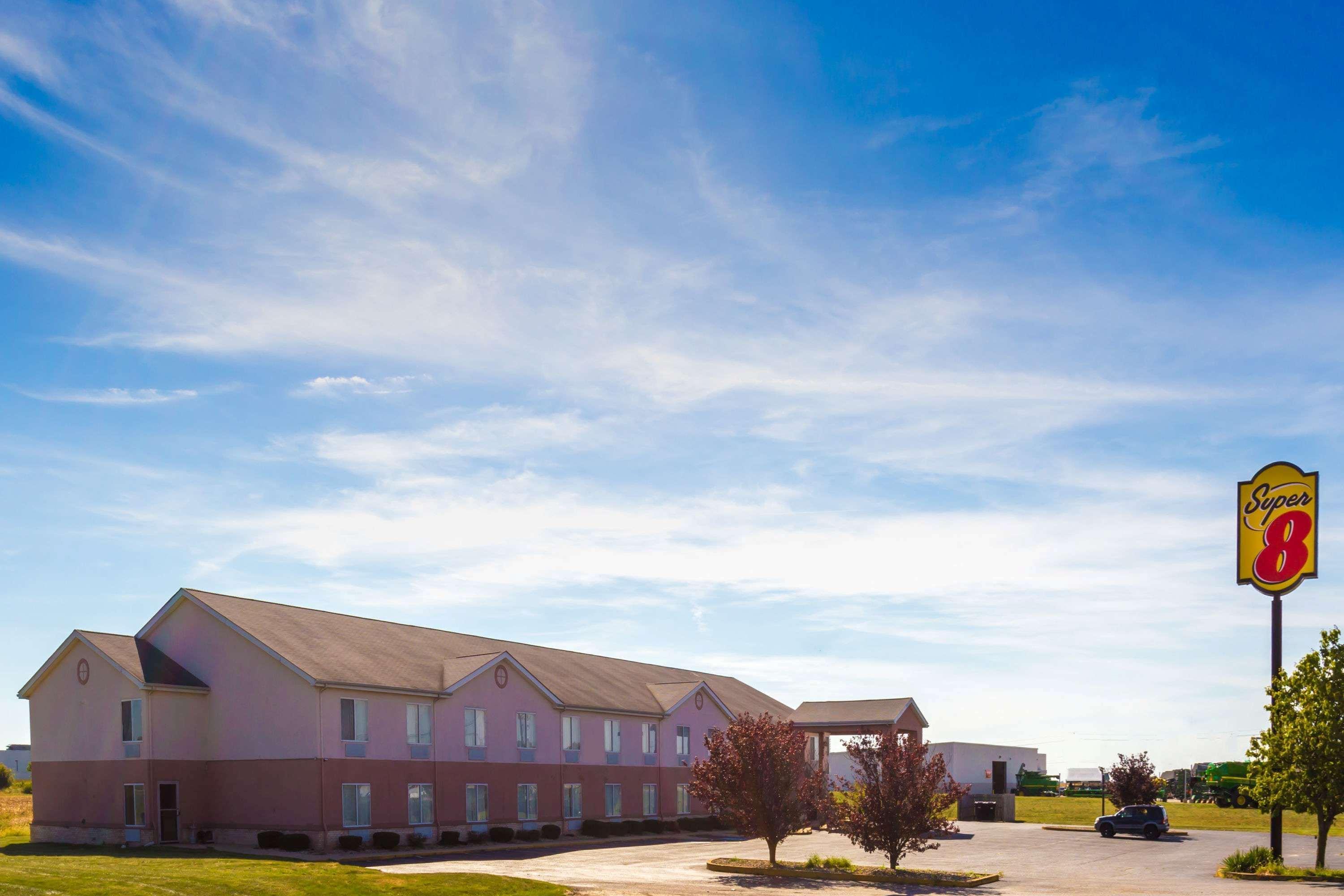 Super 8 By Wyndham In Hotel 2*