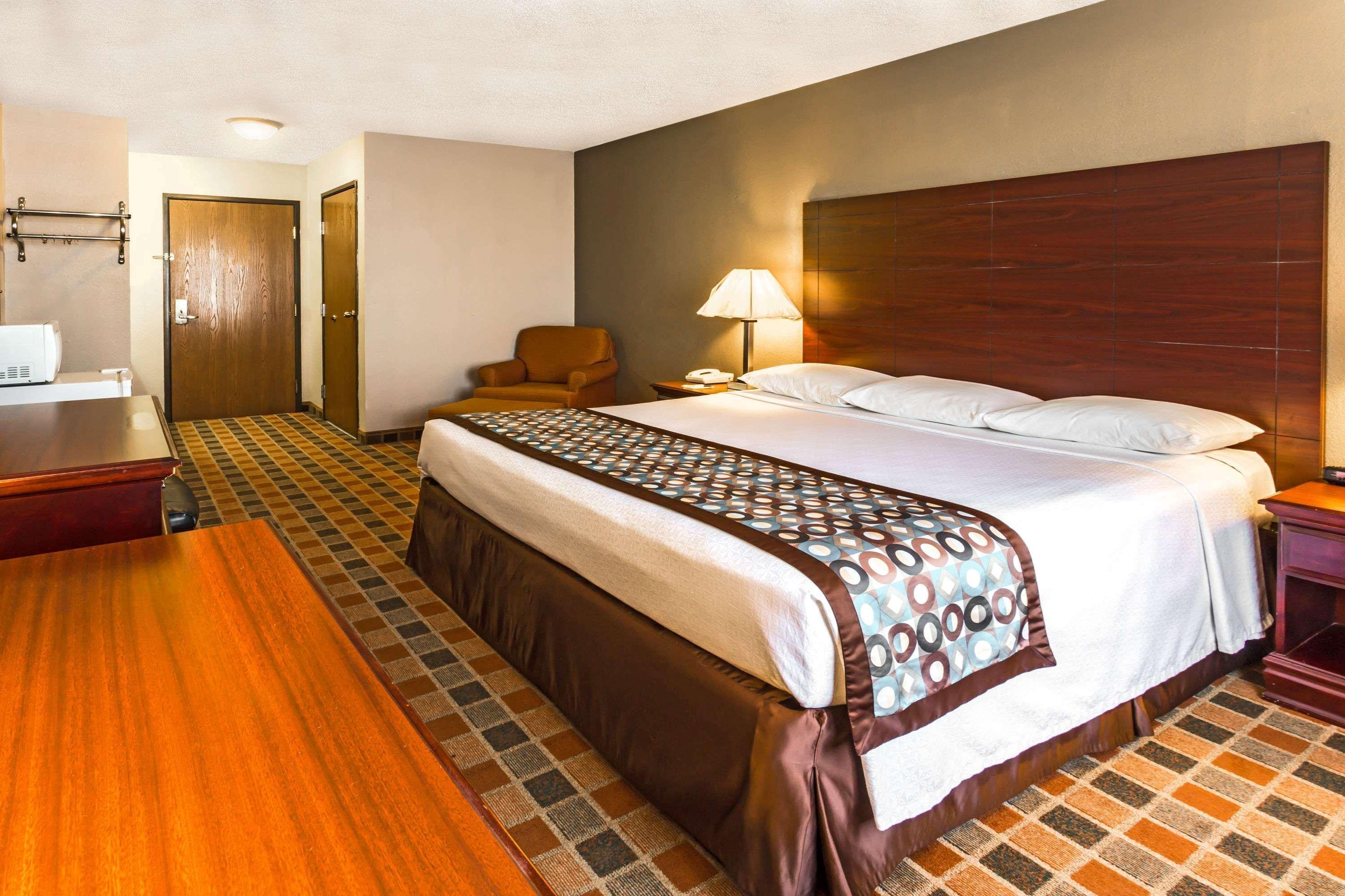 Super 8 By Wyndham In Hotel